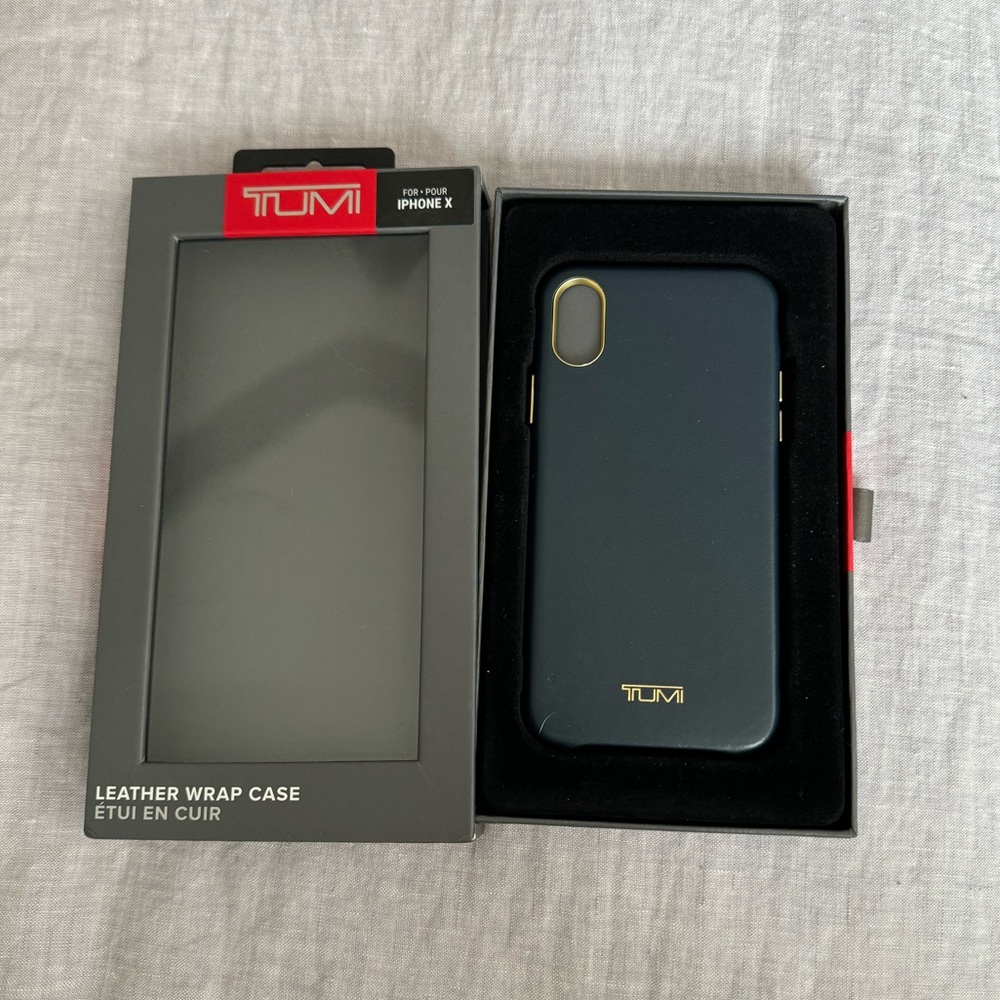 New in box Tumi iPhone X leather case
